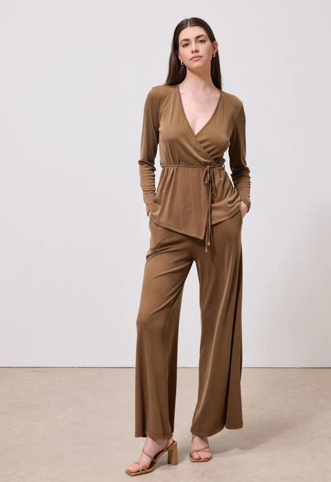 ΜΠΛΟΥΖΑ ΚΡΟΥΑΖΕΜΕ ΔΕΣΙΜΟ-ΚΑΦΕ