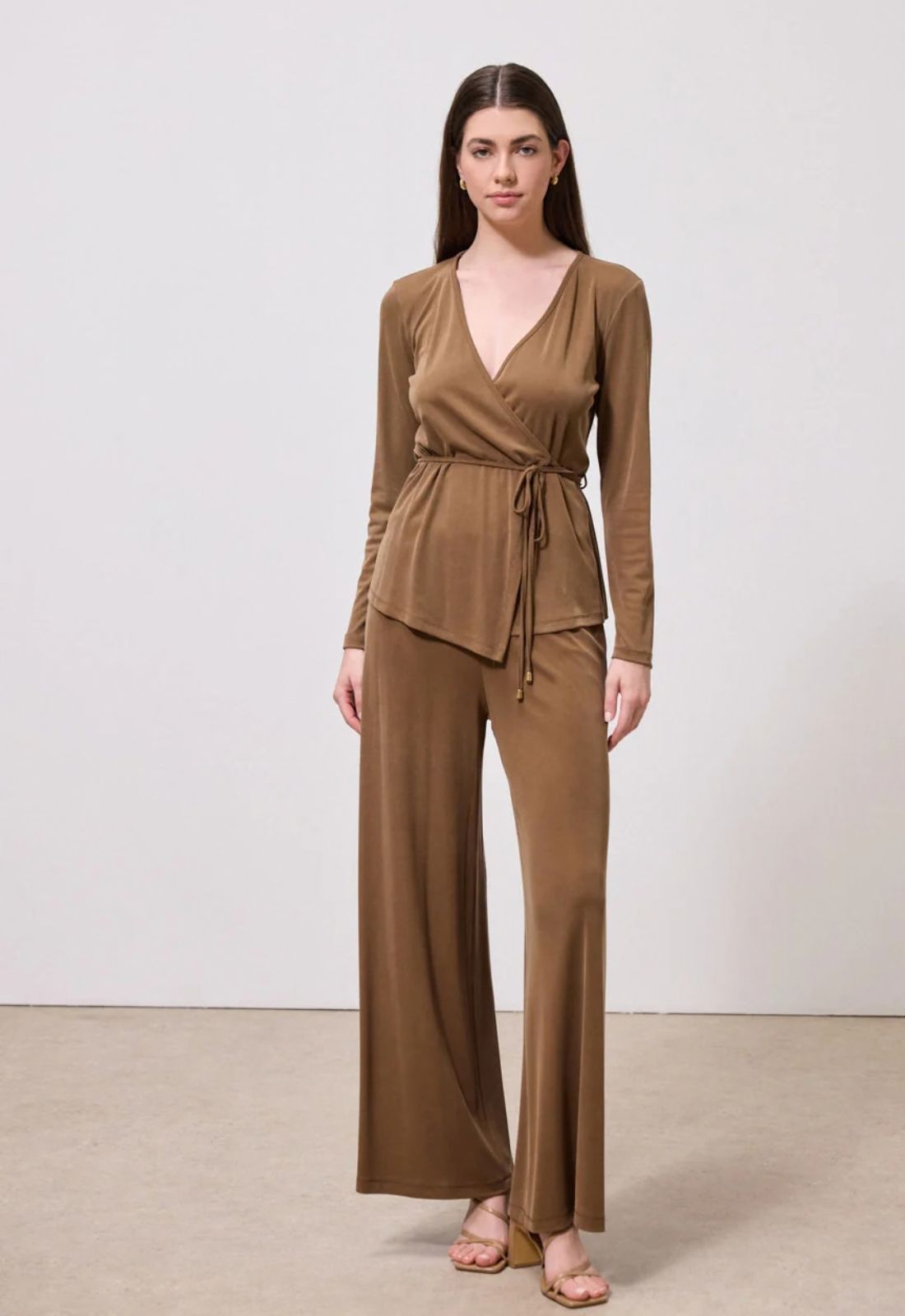 ΜΠΛΟΥΖΑ ΚΡΟΥΑΖΕΜΕ ΔΕΣΙΜΟ-ΚΑΦΕ