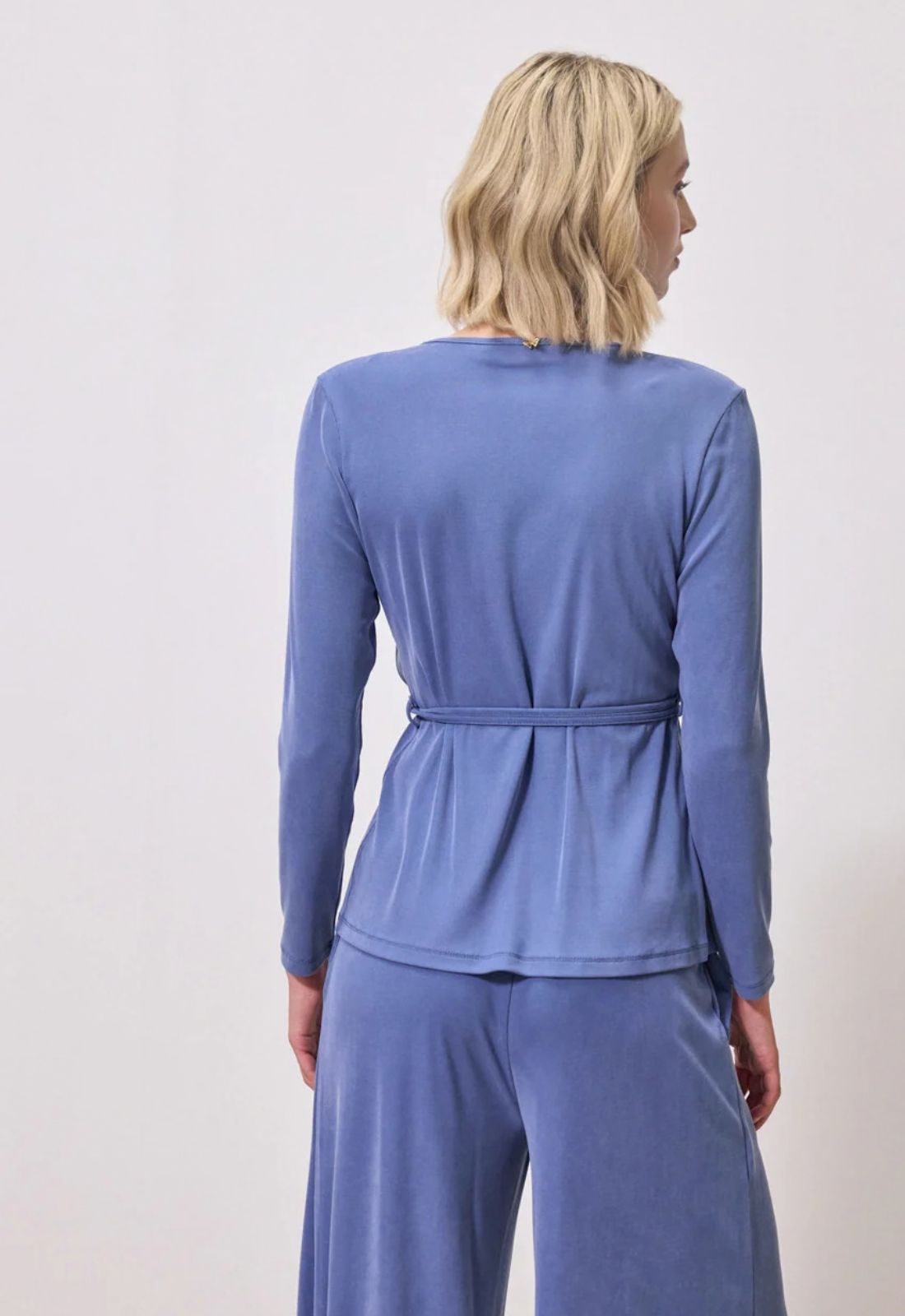 ΜΠΛΟΥΖΑ ΚΡΟΥΑΖΕΜΕ ΔΕΣΙΜΟ-ΜΠΛΕ ΙΝΤΙΚΟ