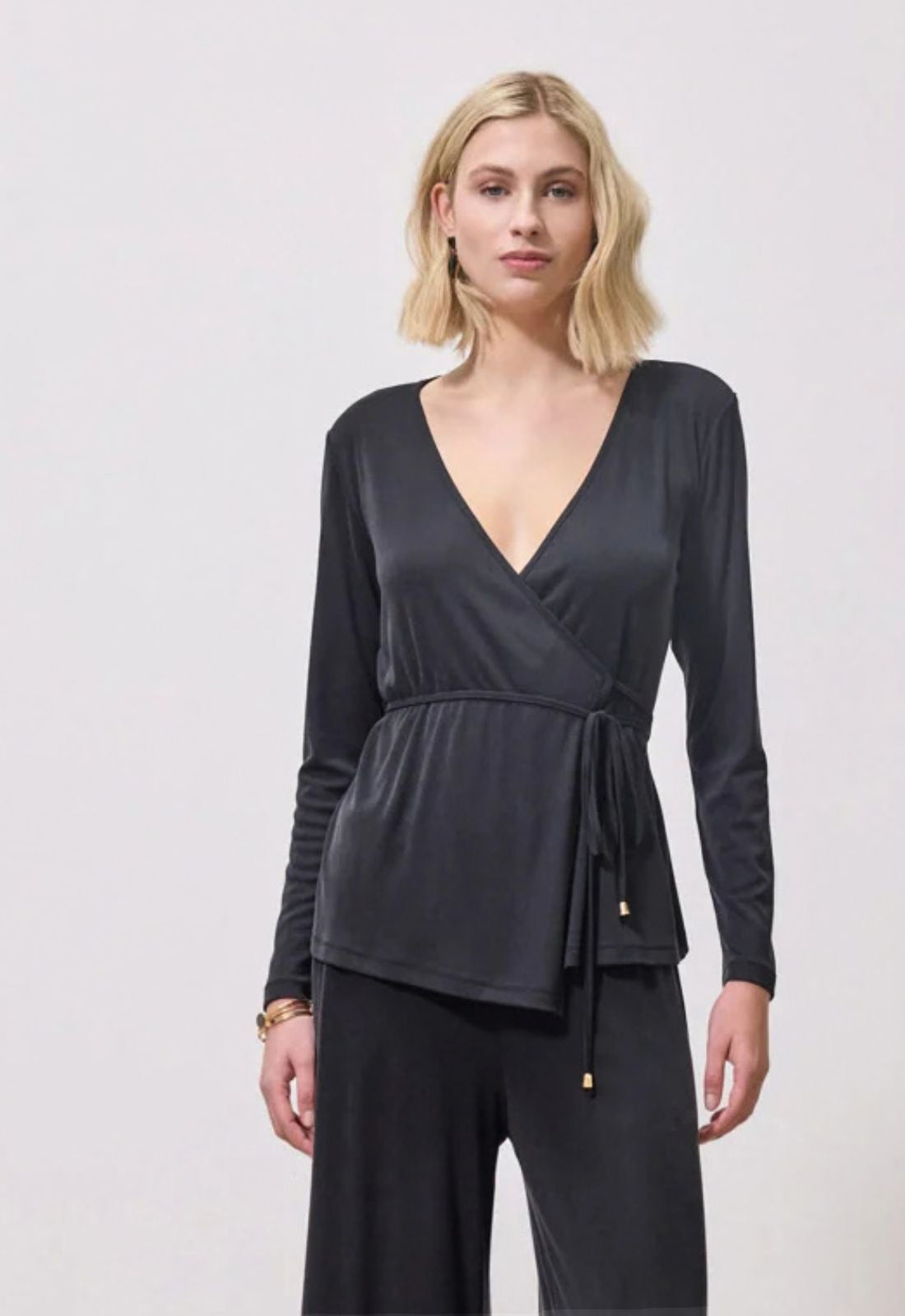 ΜΠΛΟΥΖΑ ΚΡΟΥΑΖΕΜΕ ΔΕΣΙΜΟ-ΜΑΥΡΗ