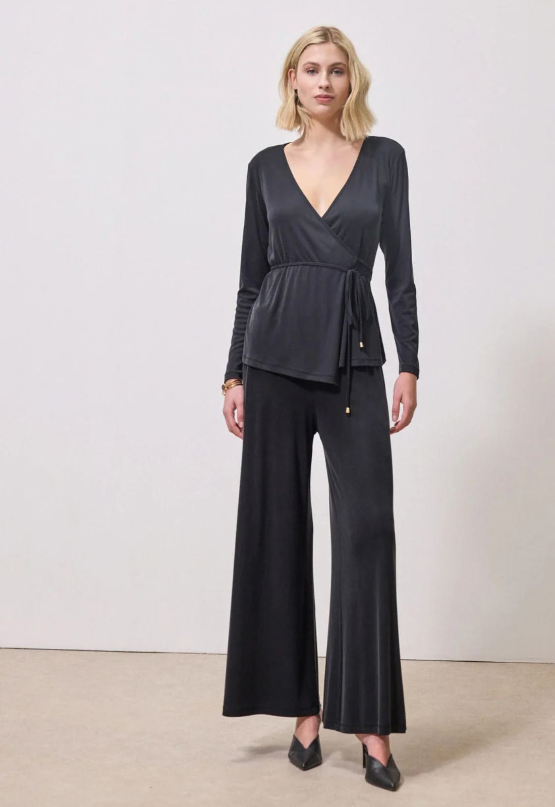 ΜΠΛΟΥΖΑ ΚΡΟΥΑΖΕΜΕ ΔΕΣΙΜΟ-ΜΑΥΡΗ