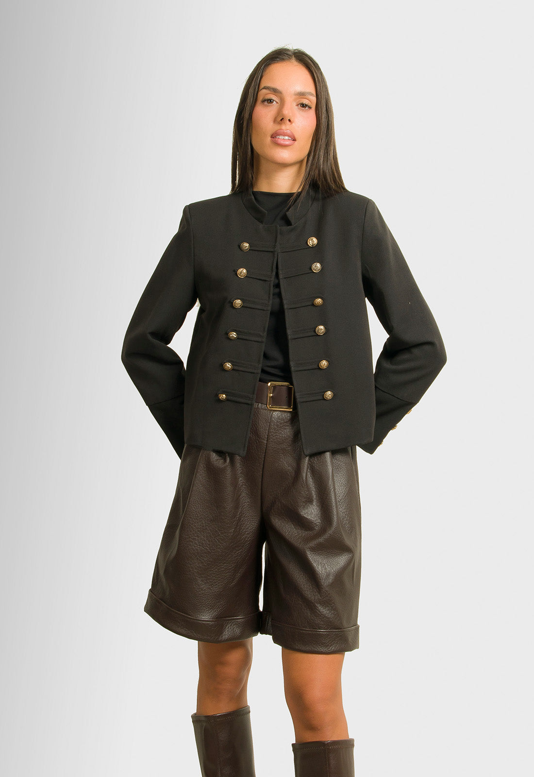 ΣΑΚΑΚΙ CROPPED ΣΕ ΣΤΥΛ MILITARY-ΜΑΥΡΟ