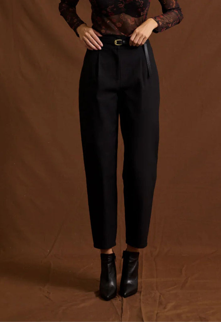 ΠΑΝΤΕΛΟΝΙ ΨΗΛΟΜΕΣΟ ΜΕ ΠΙΕΤΕΣ & ΖΩΝΗ-ΜΑΥΡΟ