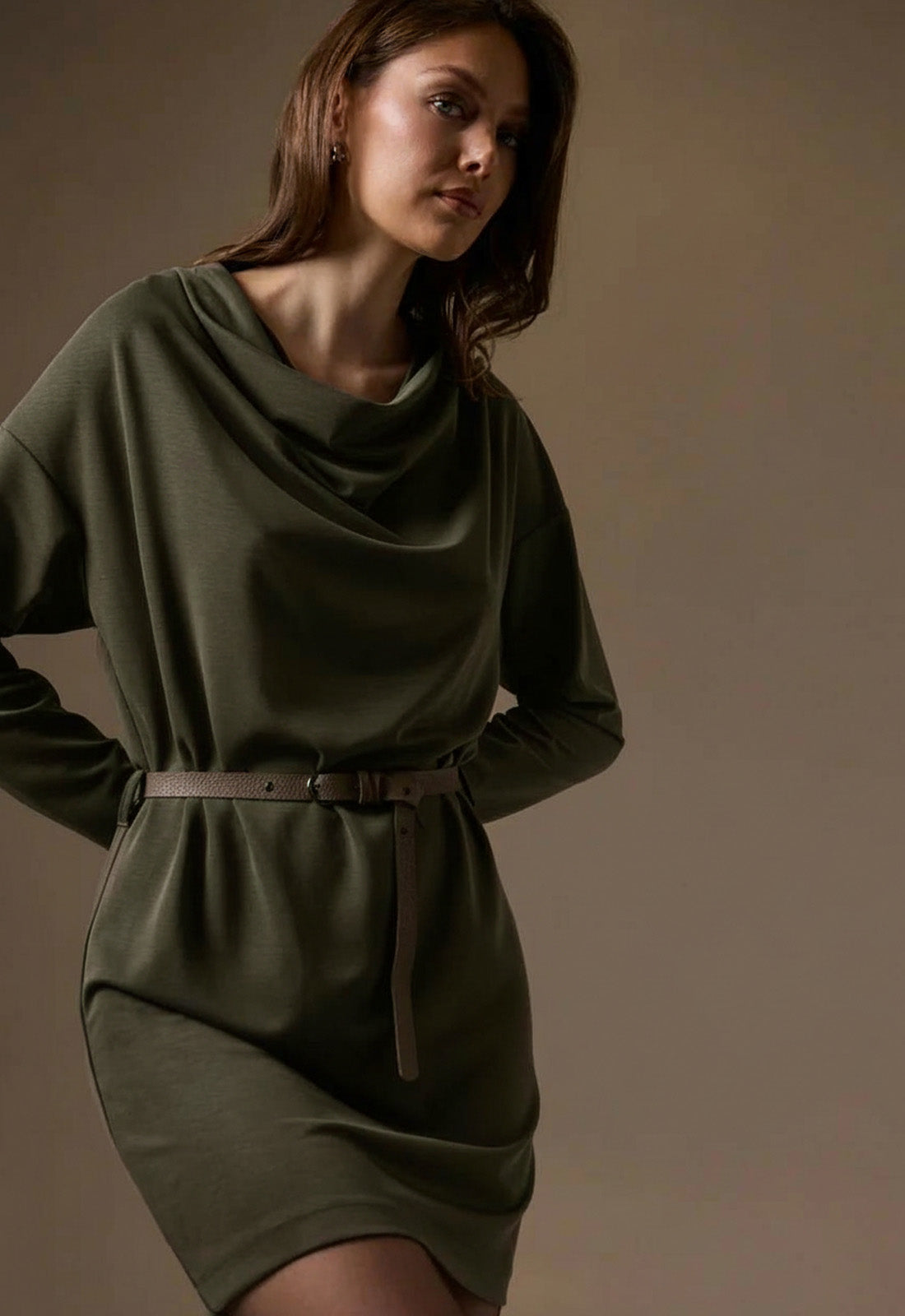 ΦΟΡΕΜΑ ΜΙΝΙ ΝΤΡΑΠΕ ΜΕ ΖΩΝΗ-ΧΑΚΙ