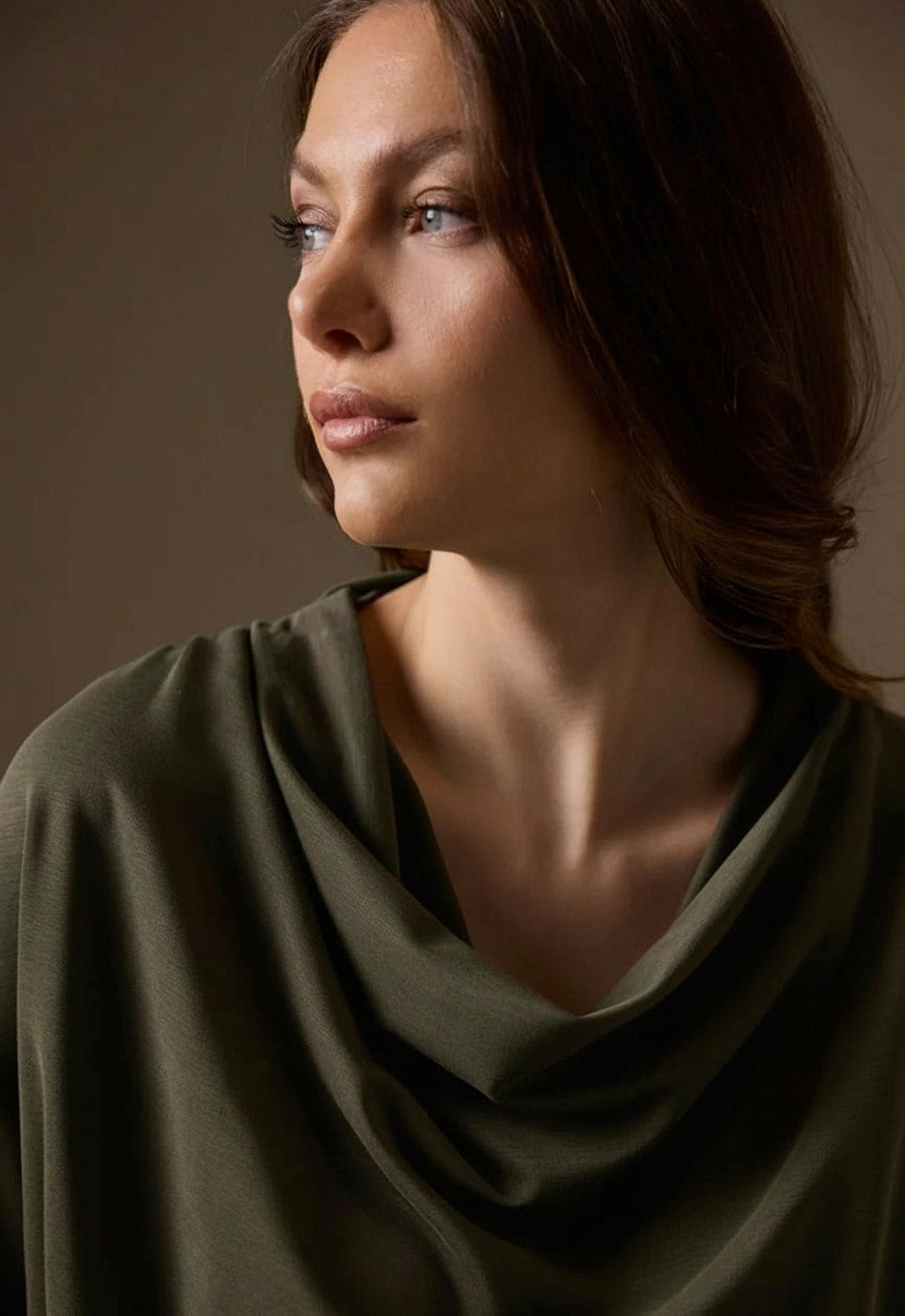 ΦΟΡΕΜΑ ΜΙΝΙ ΝΤΡΑΠΕ ΜΕ ΖΩΝΗ-ΧΑΚΙ