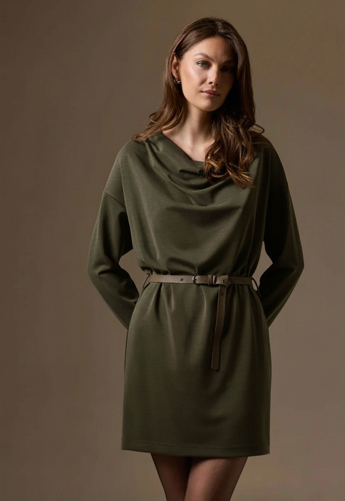 ΦΟΡΕΜΑ ΜΙΝΙ ΝΤΡΑΠΕ ΜΕ ΖΩΝΗ-ΧΑΚΙ