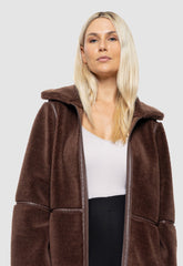 ΠΑΛΤΟ ΜΟΥΤΟΝ ΜΕ ΛΕΠΤΟΜΕΡΕΙΕΣ ΔΕΡΜΑΤΊΝΗΣ-ΚΑΦΕ