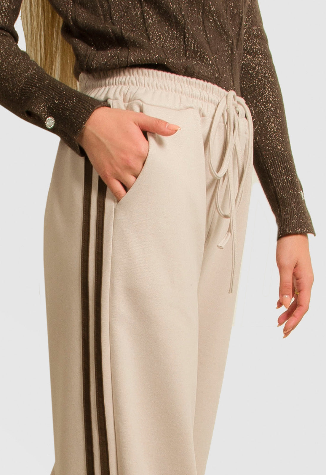 ΠΑΝΤΕΛΟΝΑ ΜΕ ΛΑΣΤΙΧΟ ΚΑΙ ΔΙΑΚΟΣΜΗΤΙΚΗ ΡΙΓΑ-ΒΑΝΙΛΙΑ