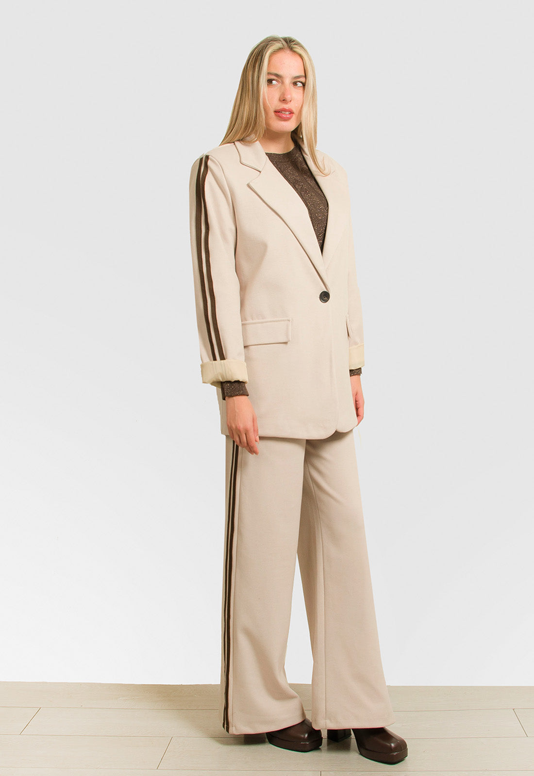 ΣΑΚΑΚΙ OVERSIZED ΜΕ ΔΙΑΚΟΣΜΗΤΙΚΗ ΡΙΓΑ-ΒΑΝΙΛΙΑ