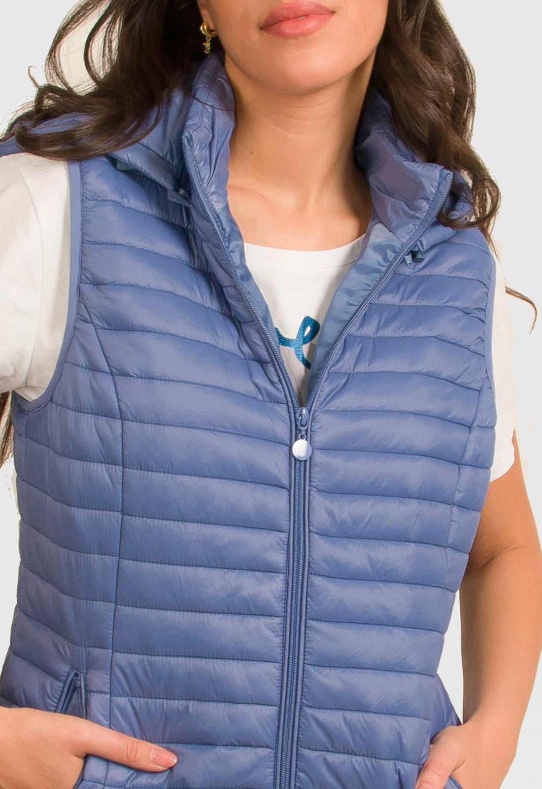 ΜΠΟΥΦΑΝ ΑΜΑΝΙΚΟ ΜΕ ΑΠΟΣΠΩΜΕΝΗ ΚΟΥΚΟΥΛΑ-ΜΠΛΕ ΡΑΦ