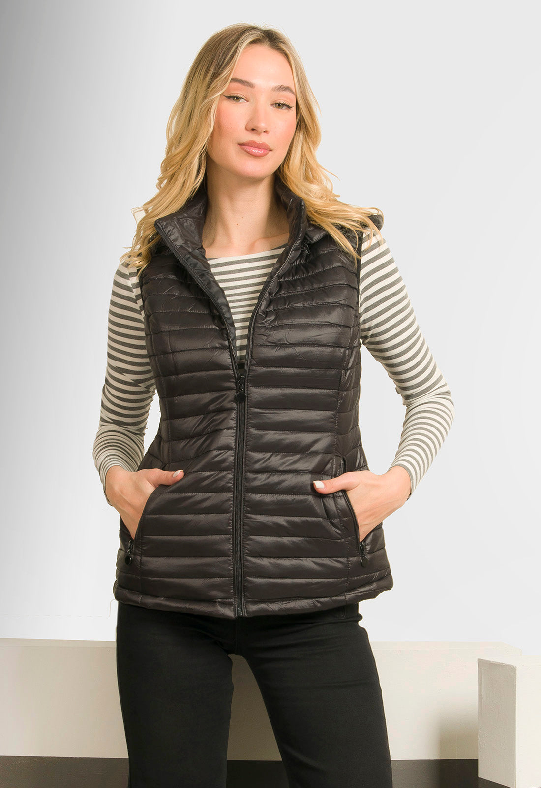 ΜΠΟΥΦΑΝ ΑΜΑΝΙΚΟ ΜΕ ΑΠΟΣΠΩΜΕΝΗ ΚΟΥΚΟΥΛΑ-ΜΑΥΡΟ