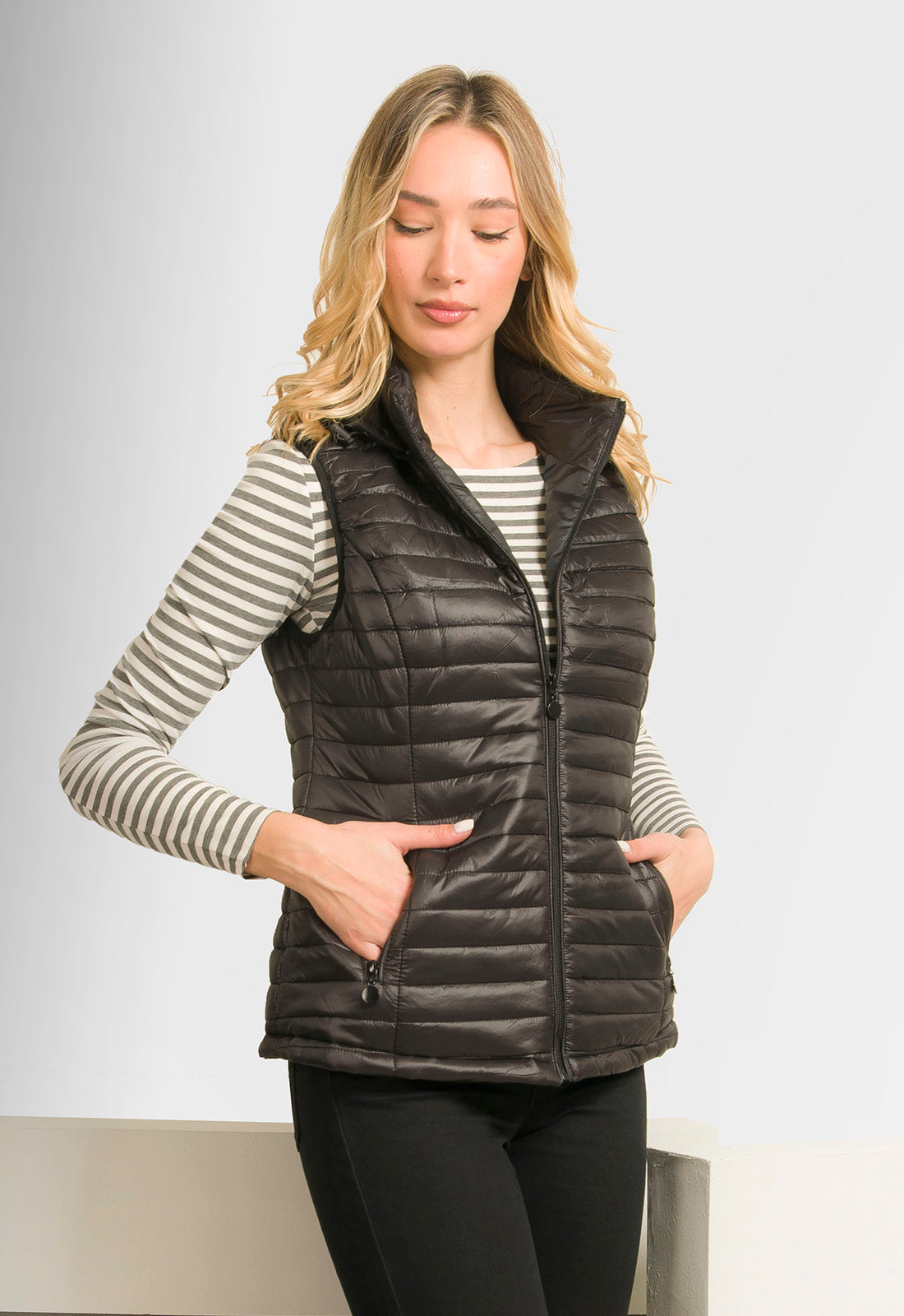 ΜΠΟΥΦΑΝ ΑΜΑΝΙΚΟ ΜΕ ΑΠΟΣΠΩΜΕΝΗ ΚΟΥΚΟΥΛΑ-ΜΑΥΡΟ