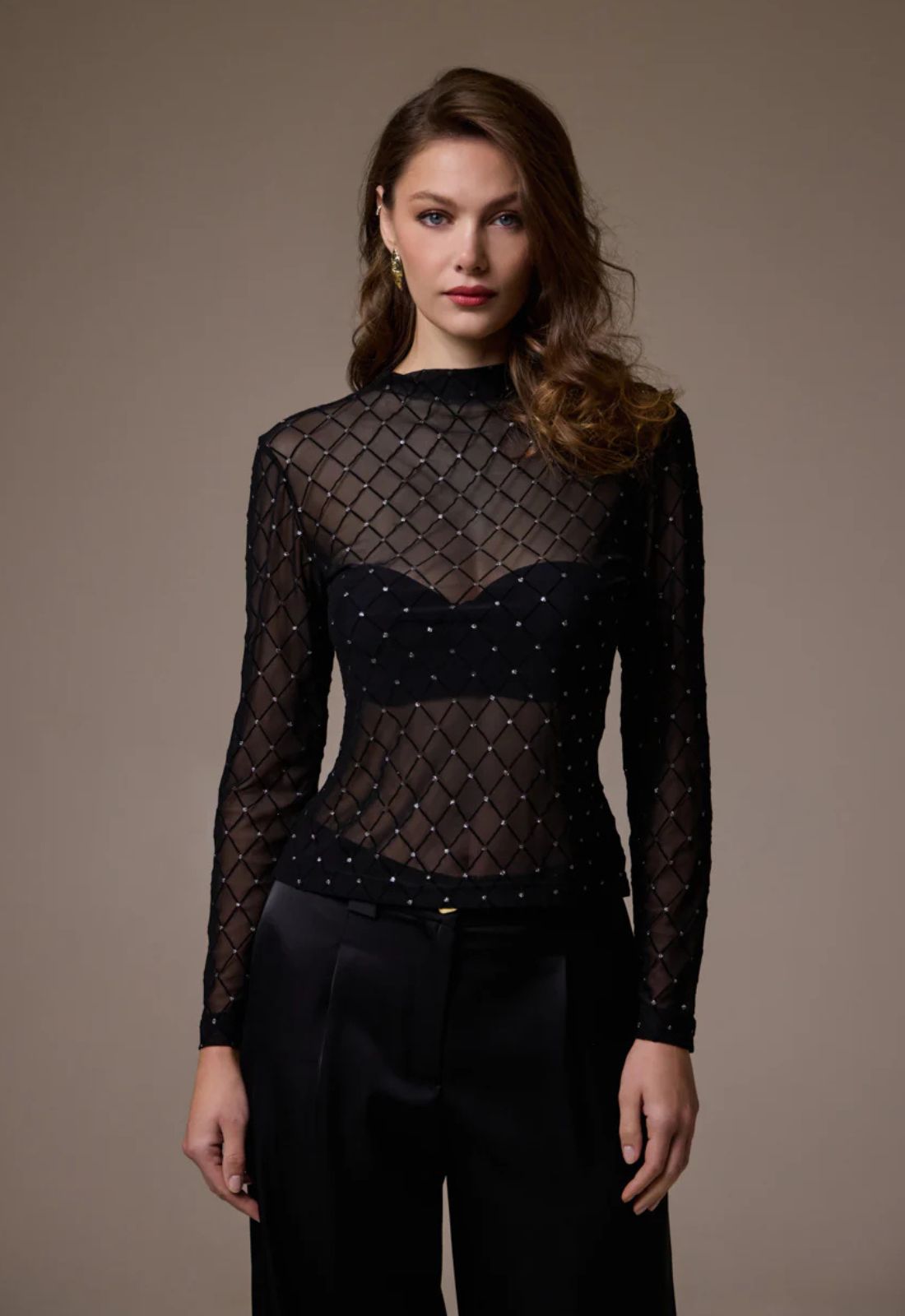 ΜΠΛΟΥΖΑ ΗΜΙΔΙΑΦΑΝΗ ΜΕ ΚΑΡΟ ΜΟΤΙΒΟ-ΜΑΥΡΗ