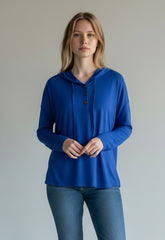 ΜΠΛΟΥΖΑ ΒΑΜΒΑΚΕΡΗ ΜΕ ΚΟΥΚΟΥΛΑ-ΜΠΛΕ ΡΟΥΑ