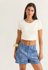 ΜΠΛΟΥΖΑΚΙ CROP TOP ΕΦΑΡΜΟΣΤΟ-ΕΚΡΟΥ