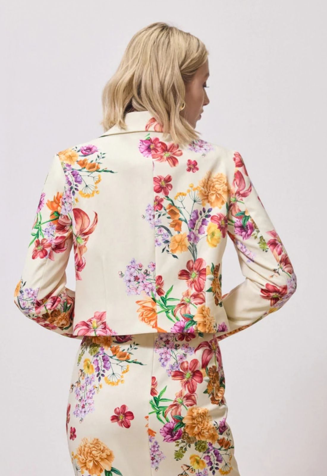 ΣΑΚΑΚΙ CROPPED FLORAL - ΒΑΝΙΛΙΑ