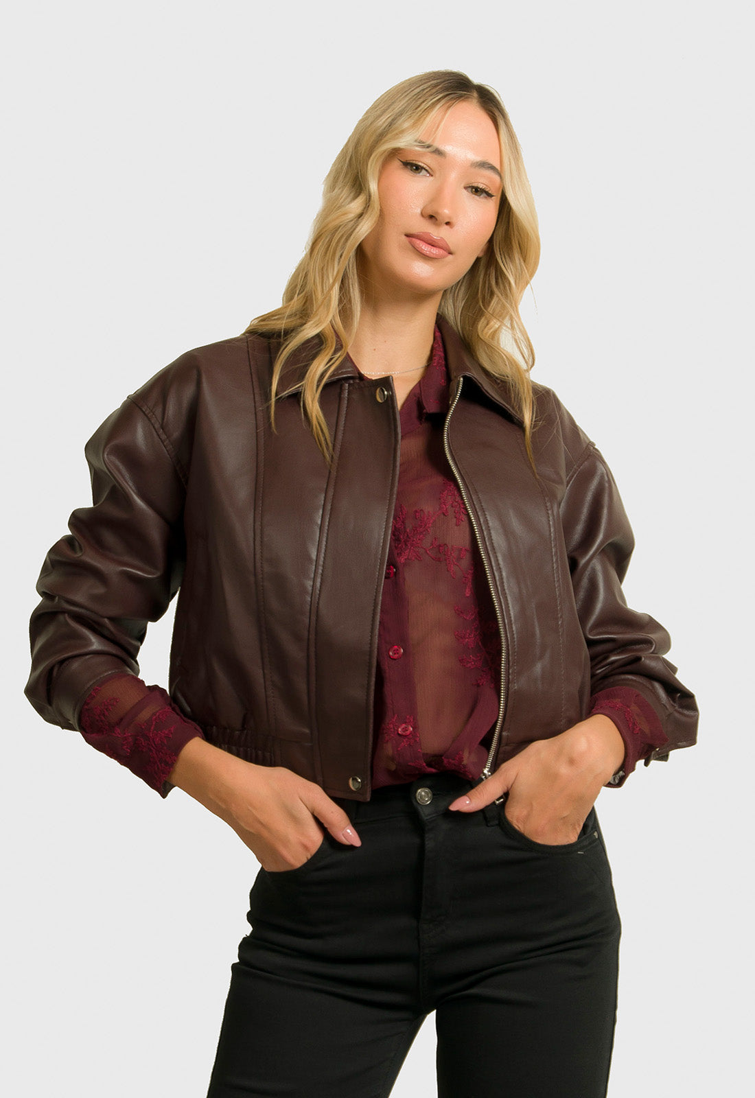 ΜΠΟΥΦΑΝ CROPPED ΔΕΡΜΑΤΙΝΗΣ ΤΥΠΟΥ BOMBER-ΣΚΟΥΡΟ ΜΠΟΡΝΤΟ