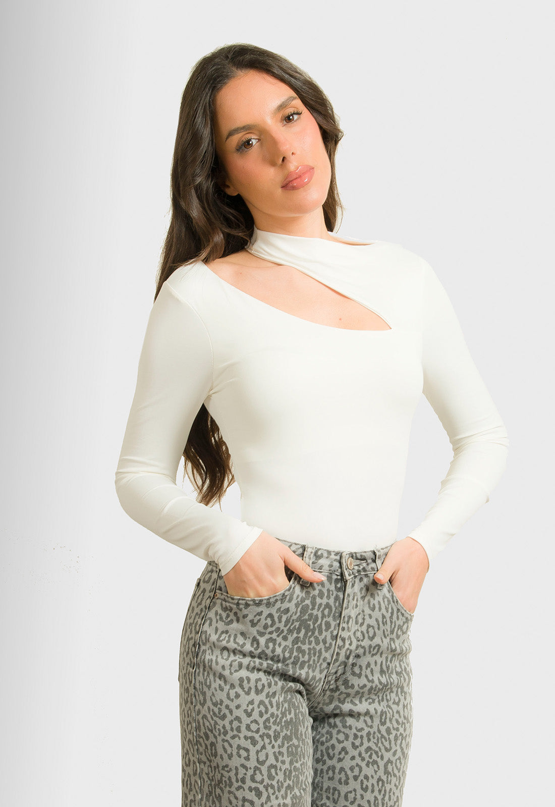 ΚΟΡΜΑΚΙ ΜΕ CUT OUT-ΛΕΥΚΟ