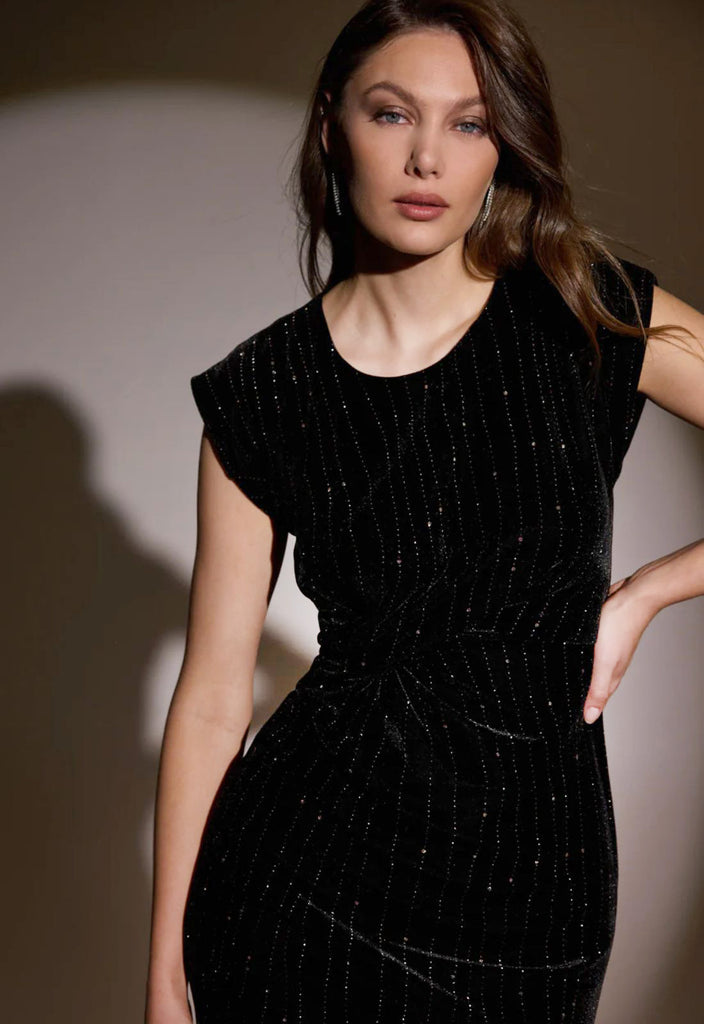 ΦΟΡΕΜΑ ΜΙΝΙ ΒΕΛΟΥΔΟ ΜΕ ΓΚΛΙΝΤΕΡ-ΜΑΥΡΟ